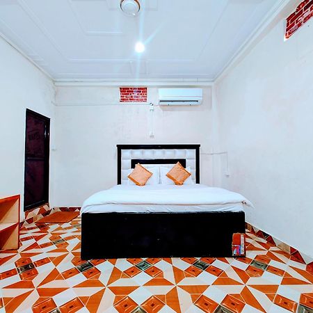 De Costa Palace - Pick And Drop Available Varanasi Esterno foto