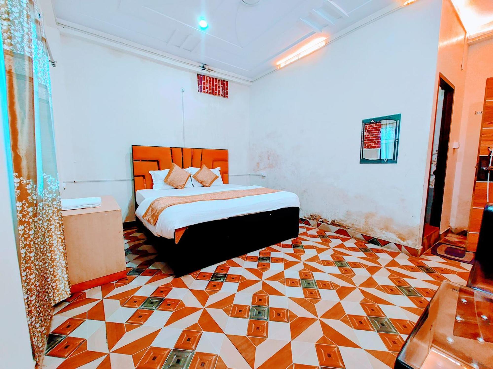 De Costa Palace - Pick And Drop Available Varanasi Esterno foto