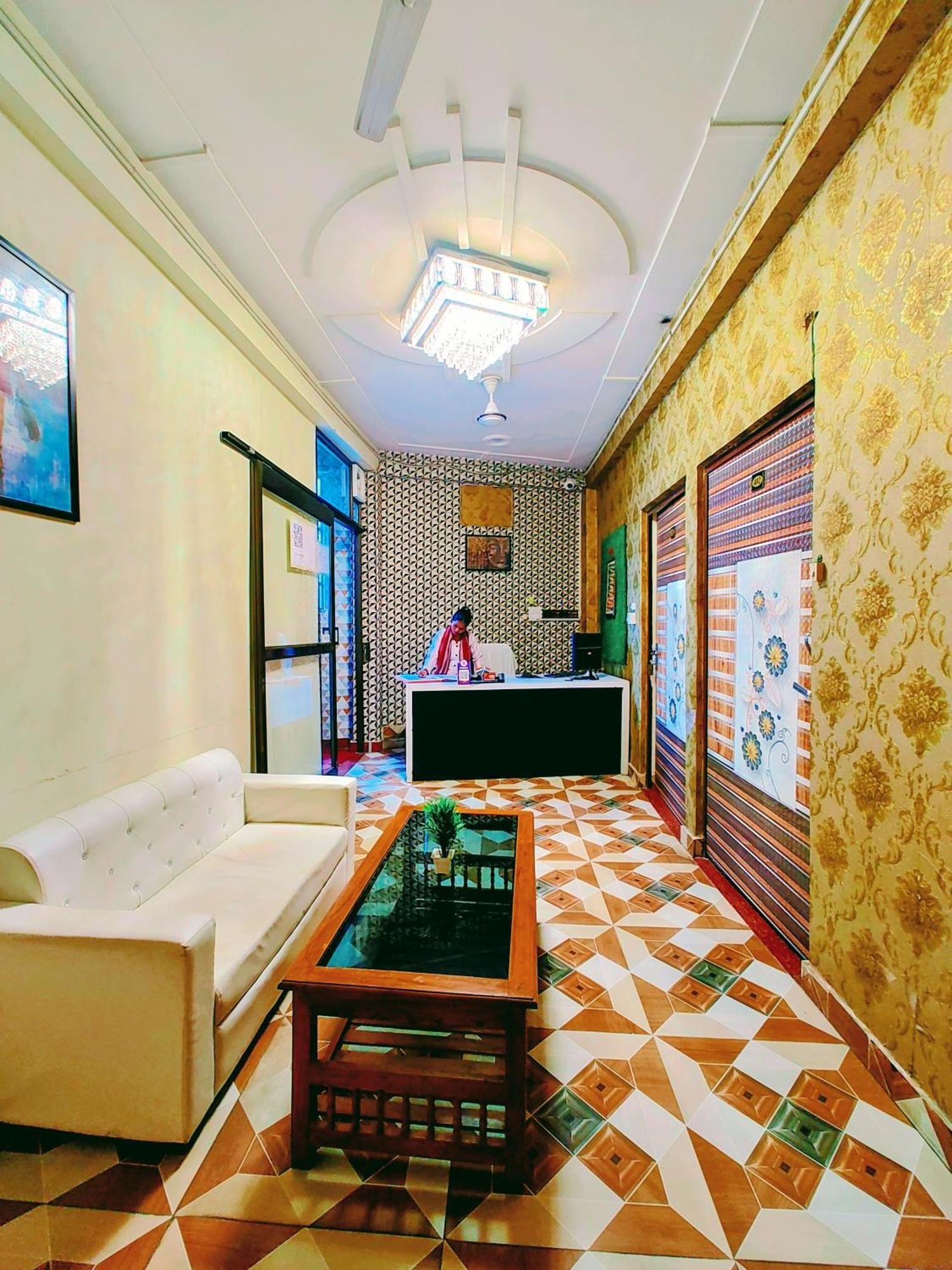 De Costa Palace - Pick And Drop Available Varanasi Esterno foto