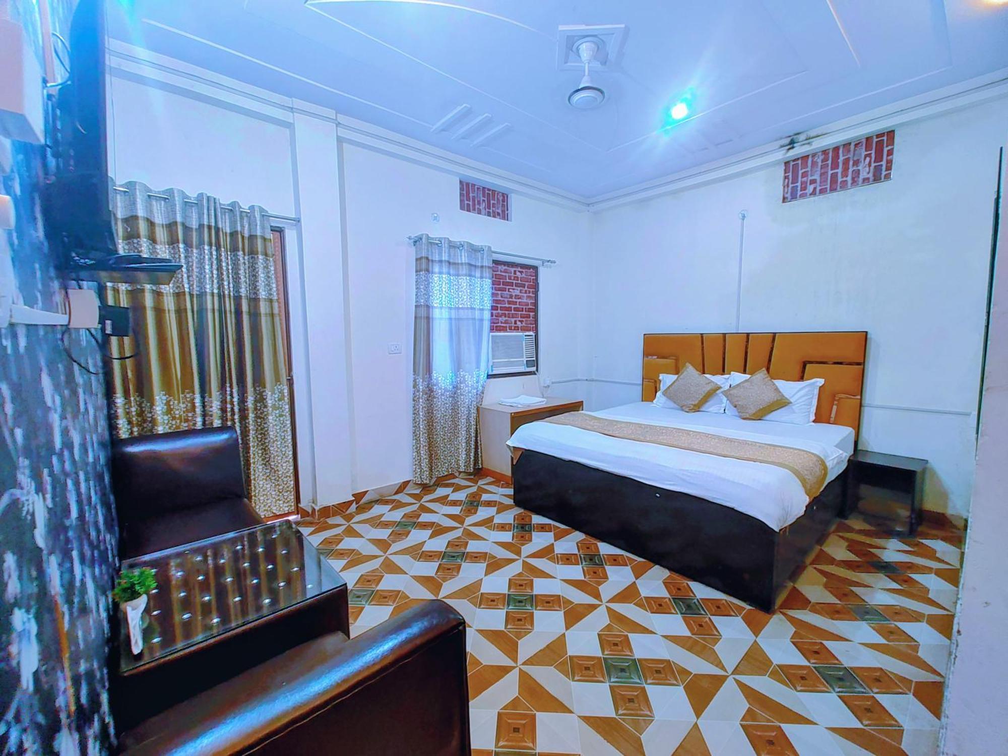 De Costa Palace - Pick And Drop Available Varanasi Esterno foto